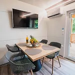 Dom wakacyjny Premium Mobile Homes With Thermal Riviera Tickets Catez ob Savi