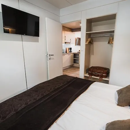 Semesterbostad Premium Mobile Homes With Thermal Riviera Tickets