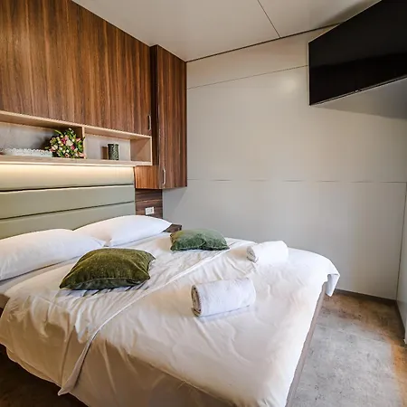 Semesterbostad Premium Mobile Homes With Thermal Riviera Tickets Catez ob Savi